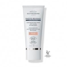Esthederm Photo Reverse Изсветляваща слънцезащита - среден + четка