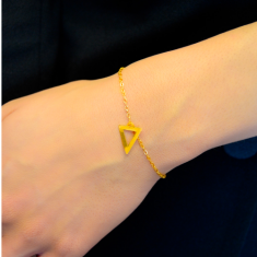 FARMA BIJOUX Златна гривна с триъгълник 16/19 cm