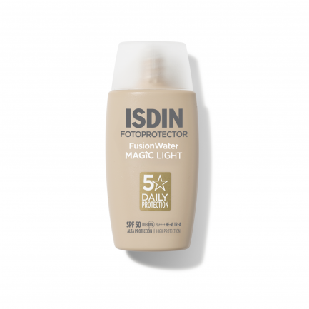 ISDIN Fotoprotector Fusion Water Color SPF50 Тониран слънцезащитен флуид за лице 50 ml - светъл