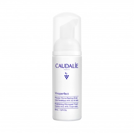 Caudalie Vinoperfect Озаряваща микропилинг пяна 50 ml