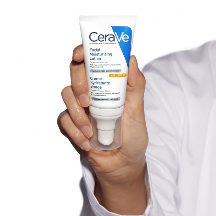 CeraVe Хидратиращ крем за лице с UV защита SPF25 52 ml