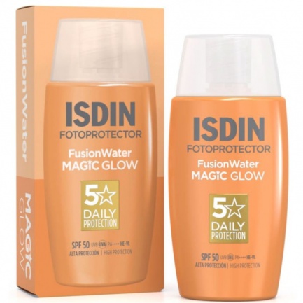 ISDIN Fotoprotector Fusion Water MAGIC GLOW SPF50 Флуид за предпазване на кожата с бляскав завършек 50 ml