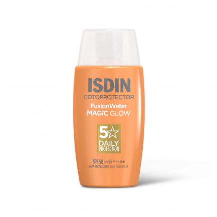 ISDIN Fotoprotector Fusion Water MAGIC GLOW SPF50 Флуид за предпазване на кожата с бляскав завършек 50 ml