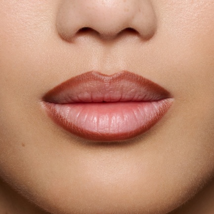 NL Beauty TOO NUDE TO BE TRUE Молив за устни 07 CHOCO BOMB 1,5 g